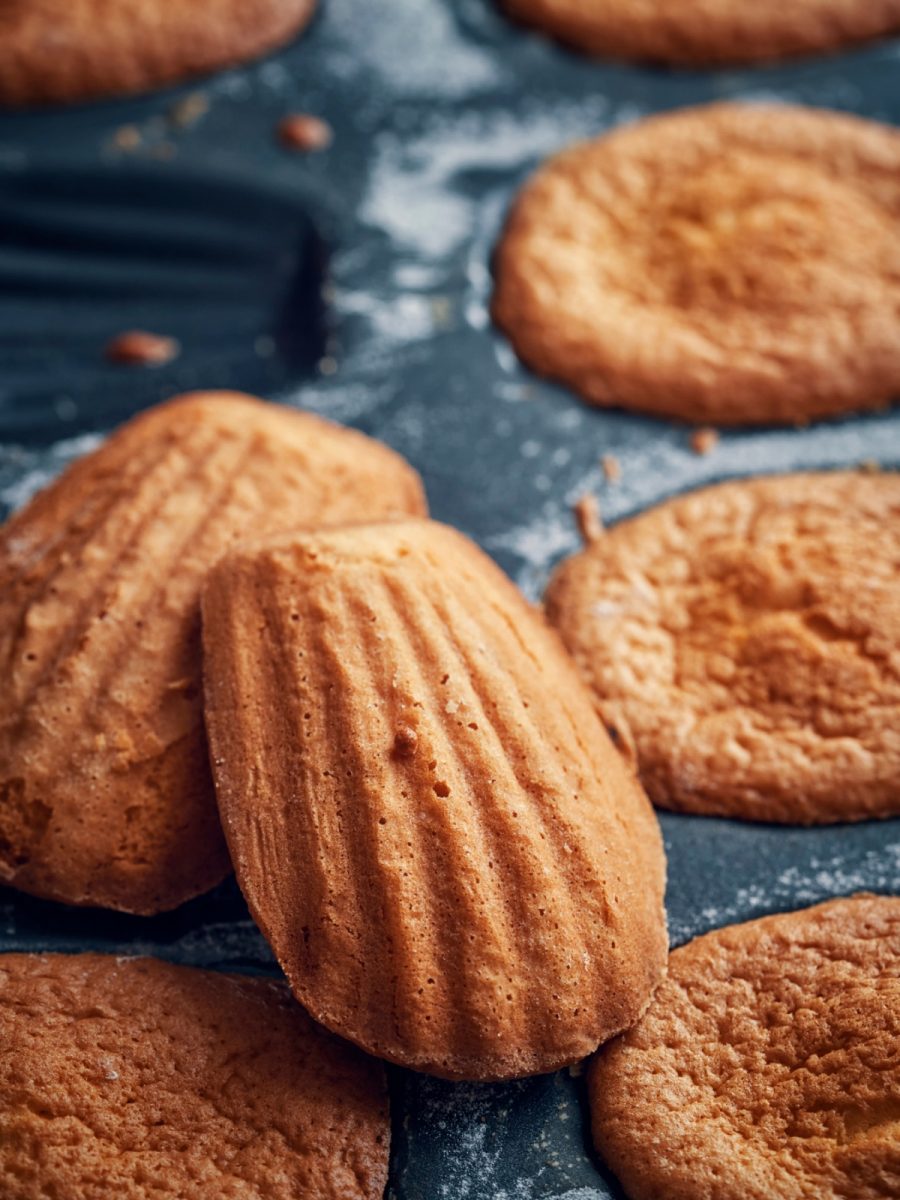 Madeleine-cakejes hebben oorspronkelijk de vorm van de jacobsschelp.